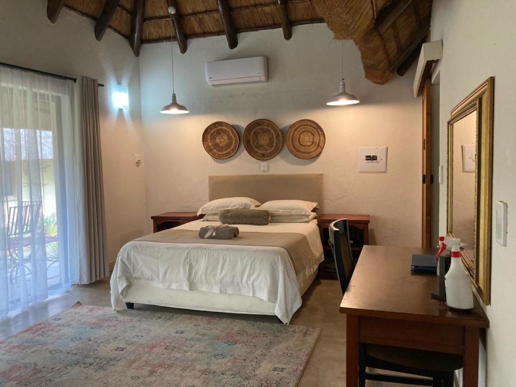 Acasia Guest Lodge Komatipoort Esterno foto