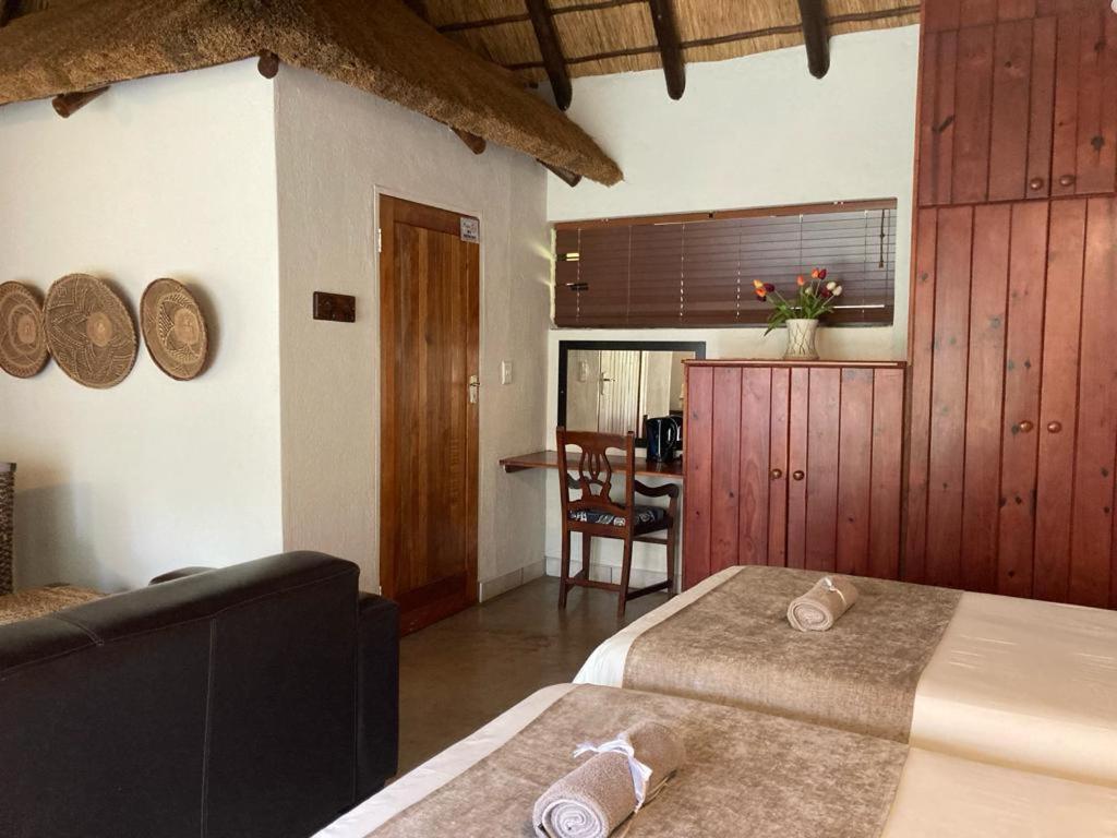 Acasia Guest Lodge Komatipoort Esterno foto