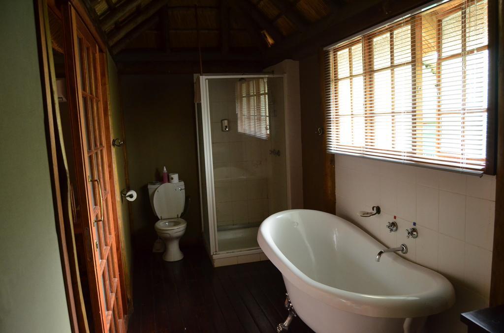 Acasia Guest Lodge Komatipoort Esterno foto